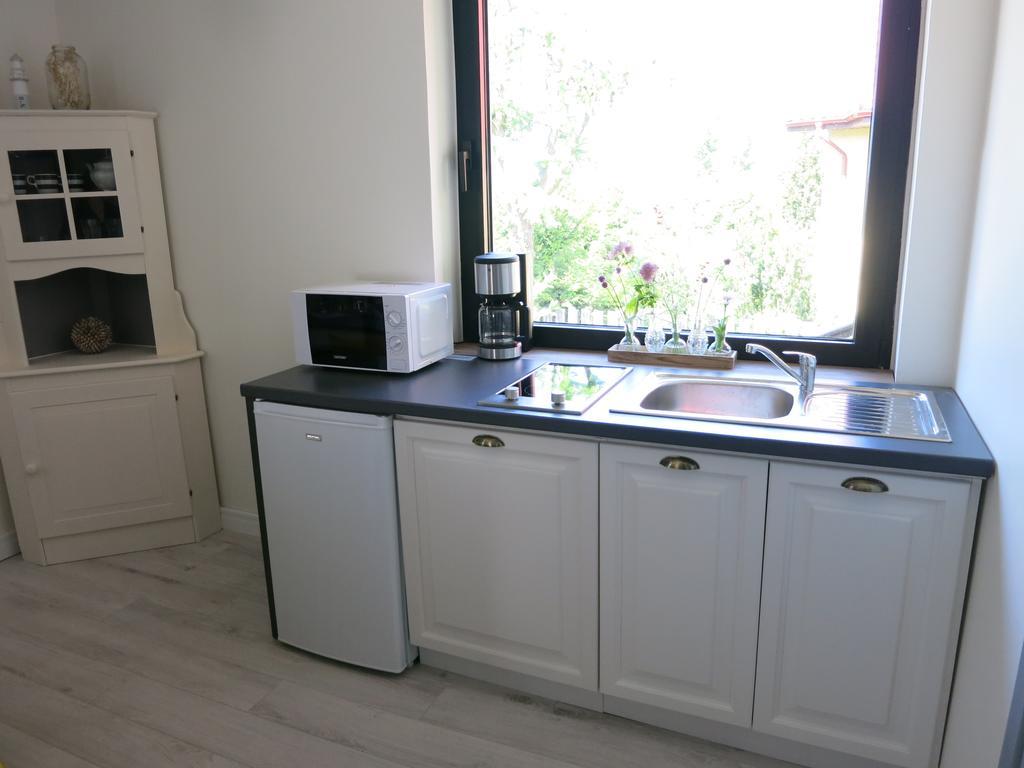 Male Letnisko, Butikowy Pensjonat Obok Plazy Puck Kamer foto